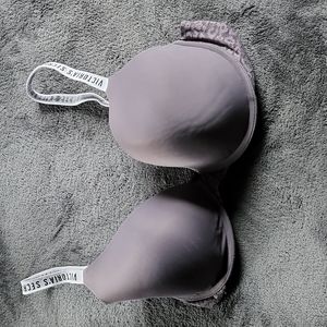 VS bra 32DDD